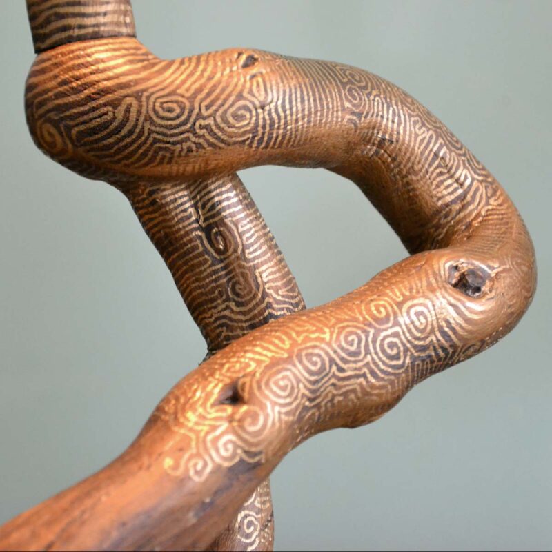 Sculpture bois flotté peint, par l’artiste français Frédéric Ansermet