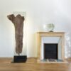 Luminaire LED en bois brut, Verre dépoli. socle acier par l'artiste et sculpteur Frédéric Ansermet