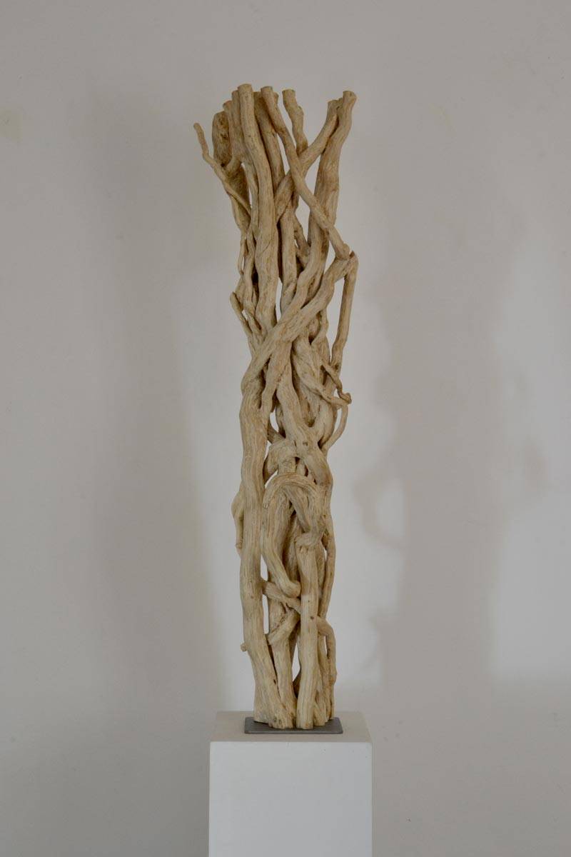Luminaire LED en bois flotté naturel par le sculpteur et artiste français Frédéric Ansermet