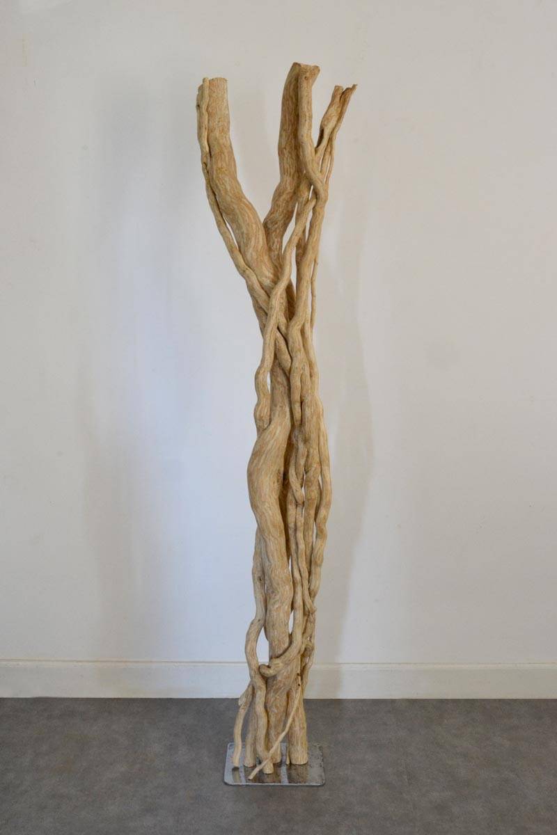 Luminaire LED en bois flotté naturel par le sculpteur et artiste français Frédéric Ansermet