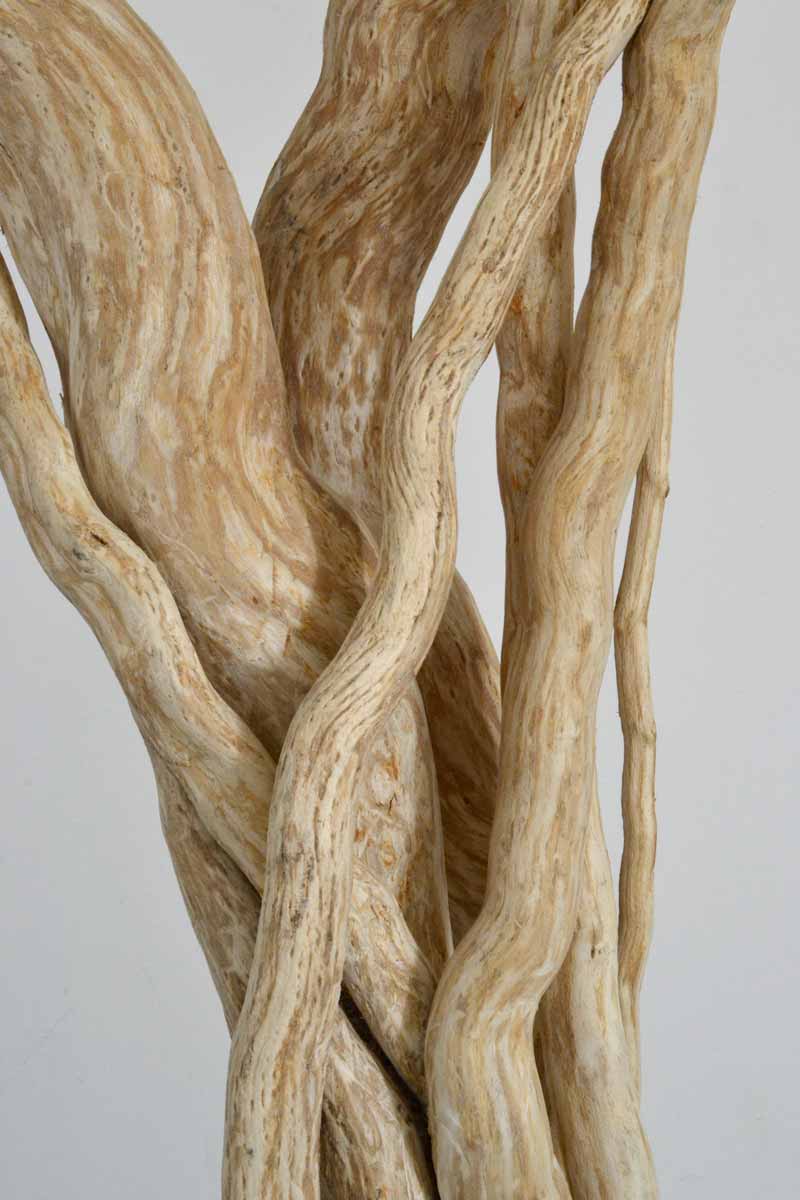 Luminaire LED en bois brut, bois flotté naturel par le sculpteur et artiste français Frédéric Ansermet