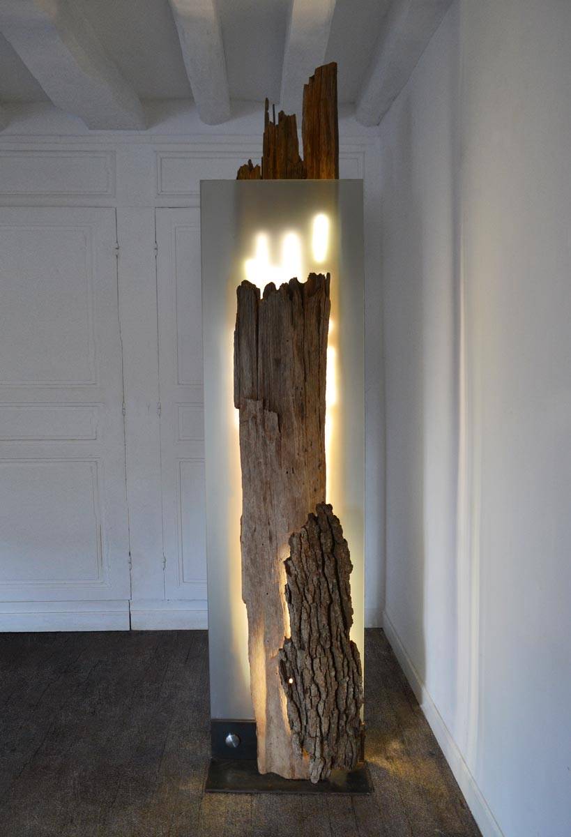 Sculpture-Bois de chêne incrusté de LED, verre dépoli, socle acier